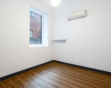 186 North 6th Street - Photo Thumbnail 2