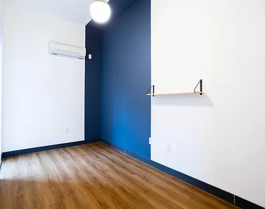 186 North 6th Street - Photo Thumbnail 4