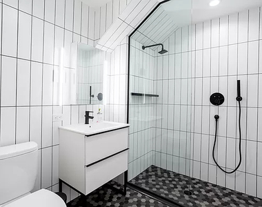 186 North 6th Street - Photo Thumbnail 5