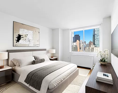 East 54th Street - Photo Thumbnail 2