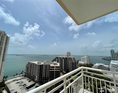 888 Brickell Key Dr - Photo Thumbnail 2