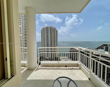 888 Brickell Key Dr - Photo Thumbnail 1