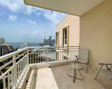 888 Brickell Key Dr - Photo Thumbnail 4