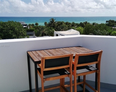 7728 Collins Ave - Photo Thumbnail 10