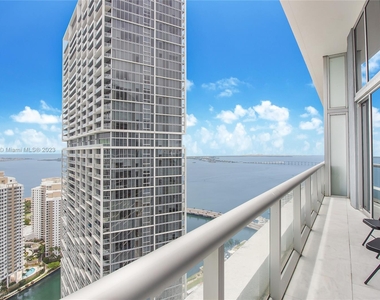 485 Brickell Ave - Photo Thumbnail 7