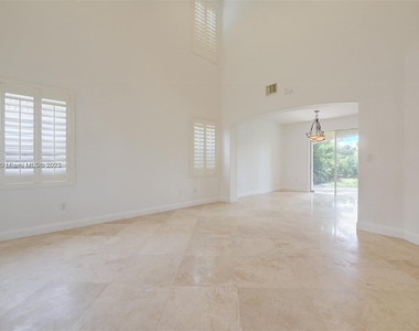 12393 Sw 122nd Ct - Photo Thumbnail 6