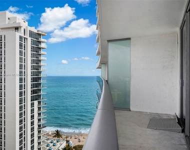 4111 S Ocean Dr - Photo Thumbnail 18