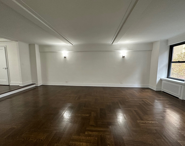 137 East 38th Street - Photo Thumbnail 1