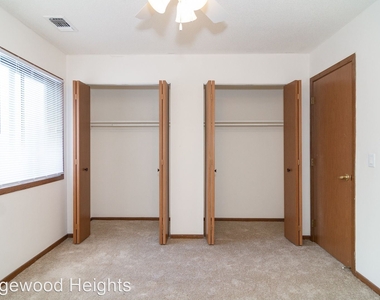 3222 S 68th Plaza - Photo Thumbnail 6