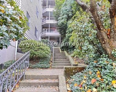 1320 Sw Hall Street #102 - Photo Thumbnail 2