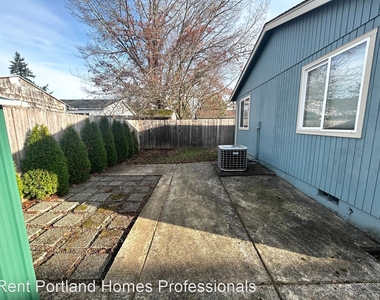 6829 Se Cora Street - Photo Thumbnail 16