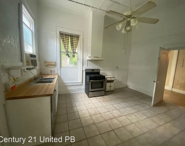 404 South Oak - Photo Thumbnail 7