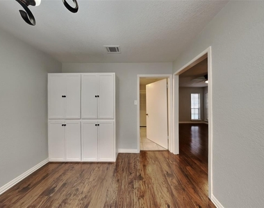 7621 Nutwood Place - Photo Thumbnail 6