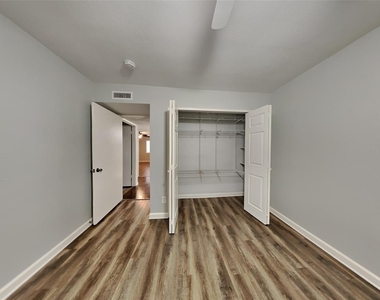 7621 Nutwood Place - Photo Thumbnail 13