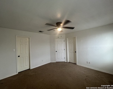 4808 Appleseed Ct - Photo Thumbnail 14