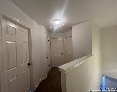 4808 Appleseed Ct - Photo Thumbnail 11