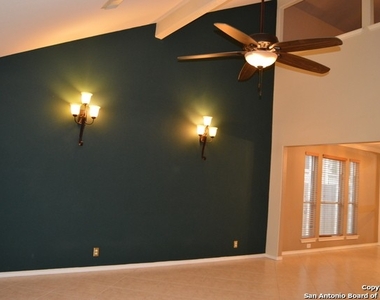 1116 Quiet Creek Dr. - Photo Thumbnail 6