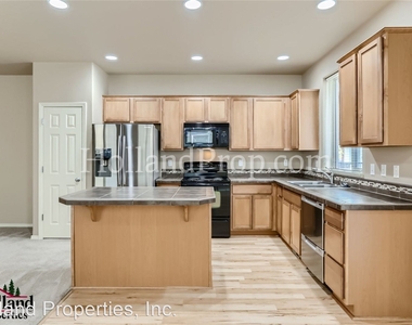 1479 Ne Alexandria Pl - Photo Thumbnail 11