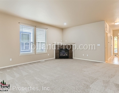 1479 Ne Alexandria Pl - Photo Thumbnail 6