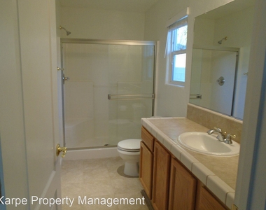 6504 Nichelini Ct - Photo Thumbnail 10