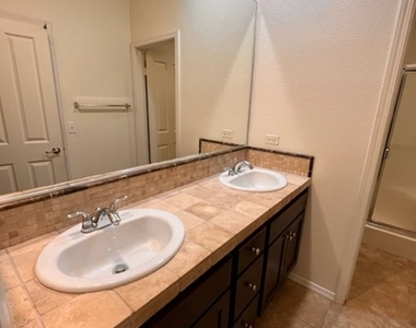 425 S Meadowbrook Drive, #133 - Photo Thumbnail 13