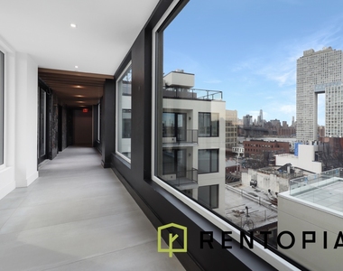 228 Berry Street - Photo Thumbnail 16