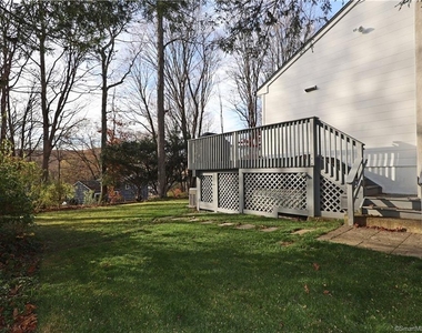 245 Great Hill Road - Photo Thumbnail 3