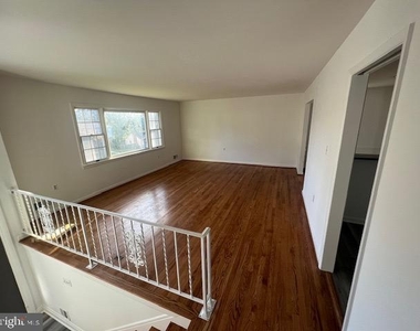 6406 Maryview St - Photo Thumbnail 2