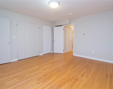 1058 Boston Post Road - Photo Thumbnail 6