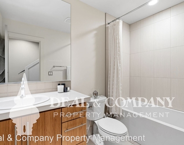 4450 N. Michigan Avenue - Photo Thumbnail 14