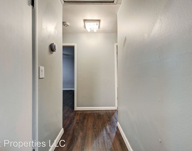 2311 N Gatewood Ave - Photo Thumbnail 12