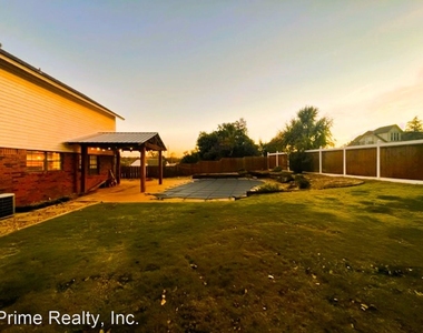 1445 Whipporwill Drive - Photo Thumbnail 5