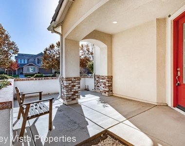 3475 Bellaire Ave. - Photo Thumbnail 4