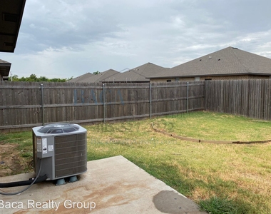 1844 Cypress Ln - Photo Thumbnail 18