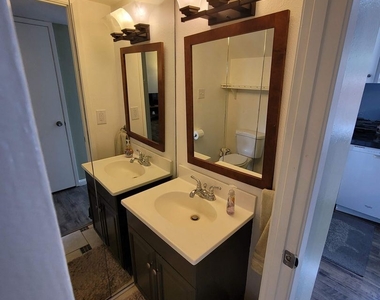 8615 La Riviera Dr Unit D - Photo Thumbnail 5