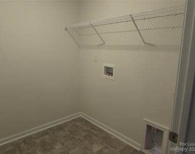 131 Edgehill Court - Photo Thumbnail 19