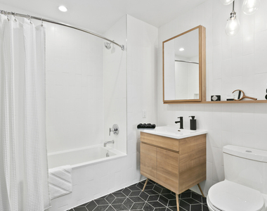 329 East 132nd Street - Photo Thumbnail 4