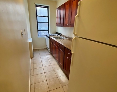 256 Martine Ave - Photo Thumbnail 1