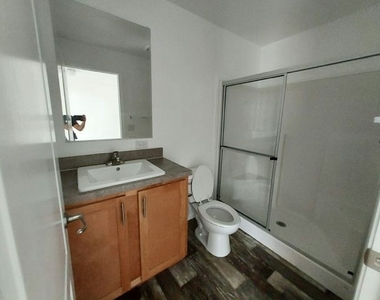 1624 Palm Street - Photo Thumbnail 6