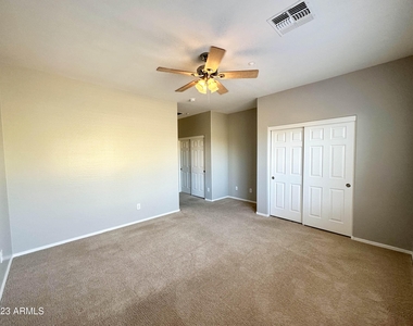 1760 W Morse Drive - Photo Thumbnail 7