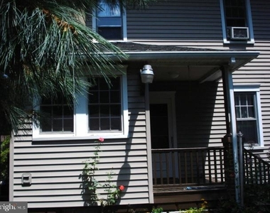 215 Laurel Avenue - Photo Thumbnail 11