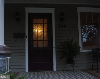 215 Laurel Avenue - Photo Thumbnail 6