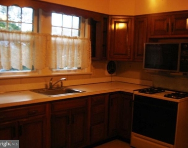 215 Laurel Avenue - Photo Thumbnail 20