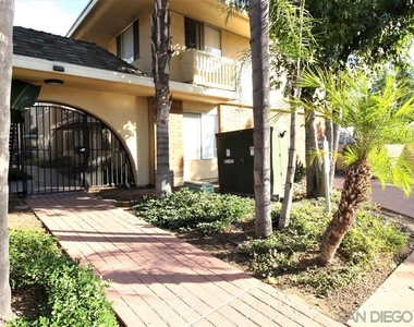 471 Ballantyne St - Photo Thumbnail 1