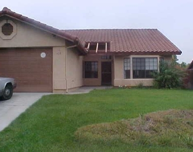 712 Redlands Place - Photo Thumbnail 0