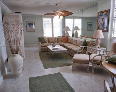 1600 S Ocean Dr - Photo Thumbnail 9