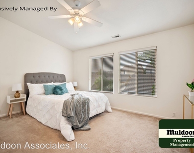 2257 Ellingwood Dr - Photo Thumbnail 8