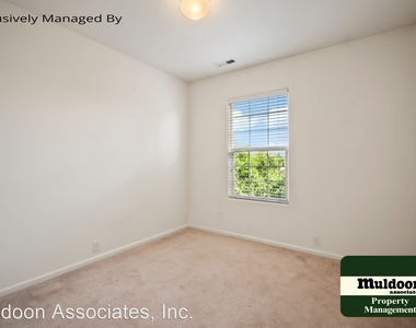 2257 Ellingwood Dr - Photo Thumbnail 10