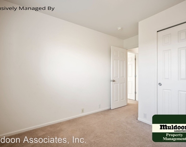 2257 Ellingwood Dr - Photo Thumbnail 11