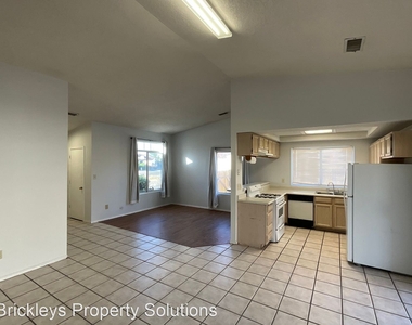 8709 Suncrest Ave Sw - Photo Thumbnail 10